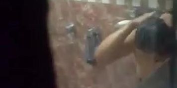 Espiada Coroa no Banho