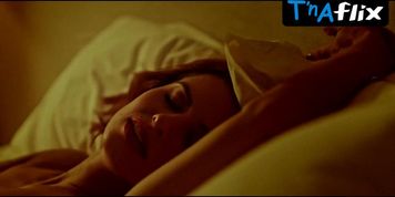 Vera Kolodzig Breasts Scene  in O Clube