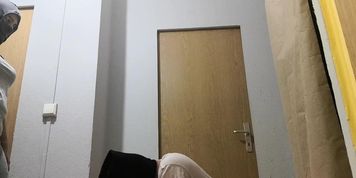 Home Amateur Ballbusting