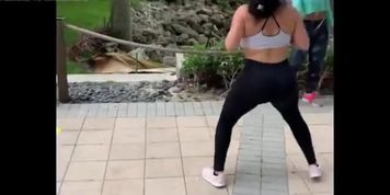 com 14715551 big boobs phat ass latina working out 480p