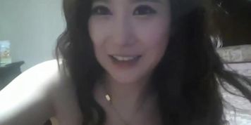 Horny Asian camgirl hot masturbation