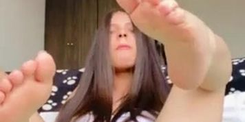 Nice Feet And Masturbates
