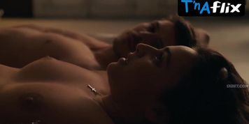 Laura Muller Butt,  Breasts Scene  in La Nuit Aux Amants