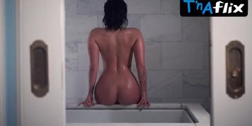 Demi Lovato Butt Scene  in Vanity Fair: Photoshoot