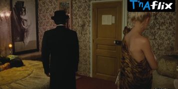 Isabelle Mergault Butt,  Breasts Scene  in Levy Et Goliath