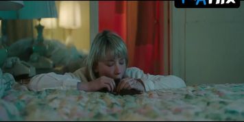 Haley Bennett Underwear Scene  in Swallow