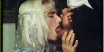 John Holmes - Italian classic flick (Amber Lynn, Amber Lynn Bach, Amberlina Lynn, Tracey Adams, Tracy Adams)