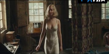 Jennifer Lawrence Sexy Scene  in Serena