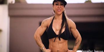 Sexy muscle woman 