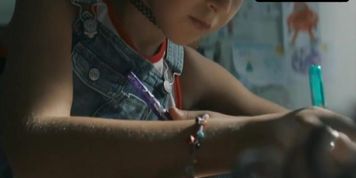 Hanna Binder Breasts Scene  in Elli