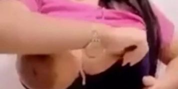 Tiktoker Anisha Momo