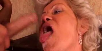 GRANNY LOVES ANAL