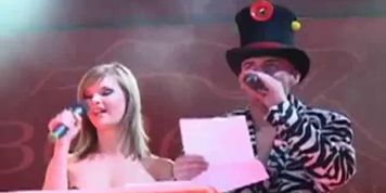 Public Sex degeneration On Stage
