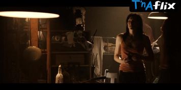 Claudia Karvan Sexy Scene  in Daybreakers