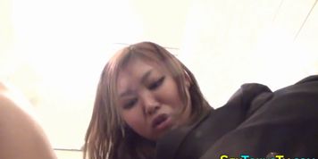 Japanese lez touches cunt