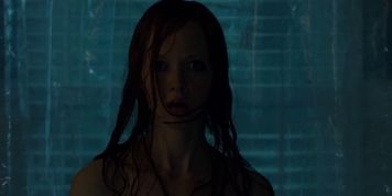 Wrenn Schmidt nude - Outcast s01e09 - 2016