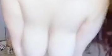 Barelymari dildo ride