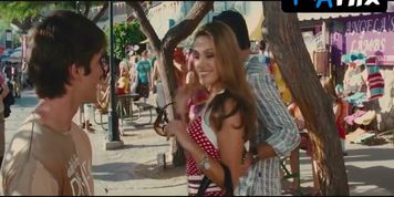 Kelly Brook Bikini Scene  in Piranha 3D