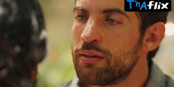 Essined Aponte Butt,  Thong Scene  in Escupire Sobre Sus Tumbas