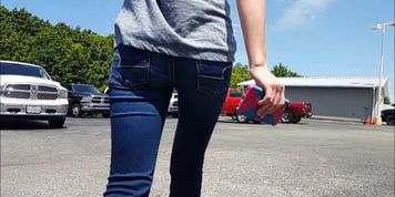 Friends daughter has a NICE small ass