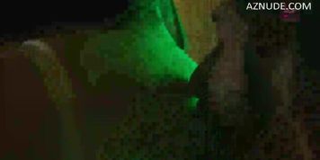 Manisha Jain Sexy Scene  in Rangeen Kahaniyan