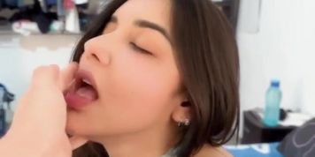 Muchacha Cachonda