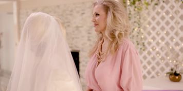 Teen bride gets a lesbian sex with her stepmom (Carolina Sweets, Julias Ann)
