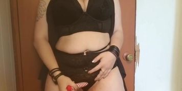 Goth Just has to fix her makeup but plays with a vibrator instead 