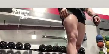 Mich@ela @yc0ck flexing tight ass 2 (loop)