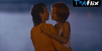 Aleksandra Balmazovic Butt,  Breasts Scene  in Sivi Kamion Crvene Boje