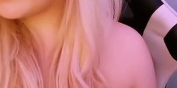 Chubby blonde camgirl