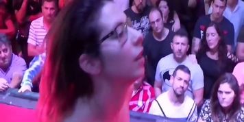 REAL PUBLIC SEX IN BARCELONA. ZENDA SEXY