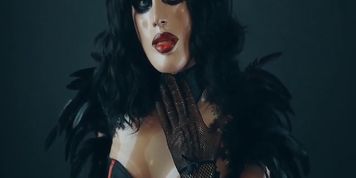rubber doll & Erin Lower-Saxon (RubberDoll)