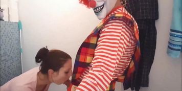 BEWARE OF THE ANAL CLOWN