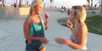 Amateur lesbians go back to the house to mess around