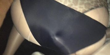 Shiny pantyjob