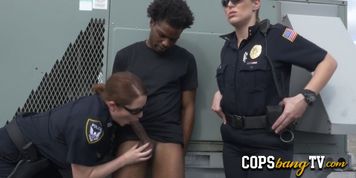Pussy licking in a public rooftop by a horny BBC criminal