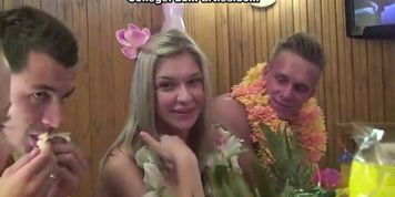 COLLEGE FUCK PARTIES - Sex stories and group fucking