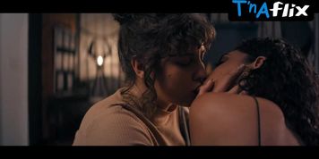 Shamilla Miller Lesbian Scene  in Dinner To Die For