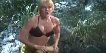 Renee O'Connor Sexy Scene  in Xena: Warrior Princess