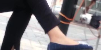 Candid dangle flats shoeplay - SEXY