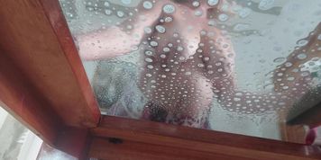 Limpeza da mesa by maryviana from OnlyFans | Coomer