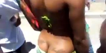 Big booty bikini string pull