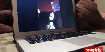 Cuckold husband FaceTime with hot wife  (Hot_cuckold Hot_cuckold)