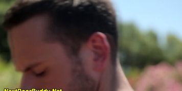 Muscly jock cum sprayed