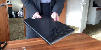 Sexy Secretary wants to get Pregnant by her Boss