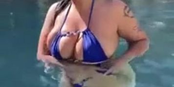 AlvaJay playing in the Pool