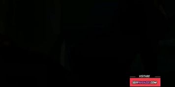 HOT MILF TRUCCHI SU SUO MARITO DURANTE UNA CROCIERA (Cute_Amateur)