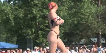 NUDES A POPPIN 2005 - Scene 6