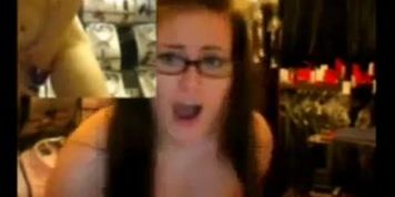 Webcam Girl Masturbates At Work